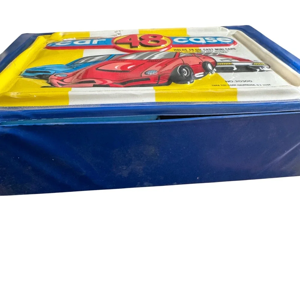 Vintage Tara Toy Corp 48 Car Case Vinyl Carrier with 22 Die Cast Cars No. 20300